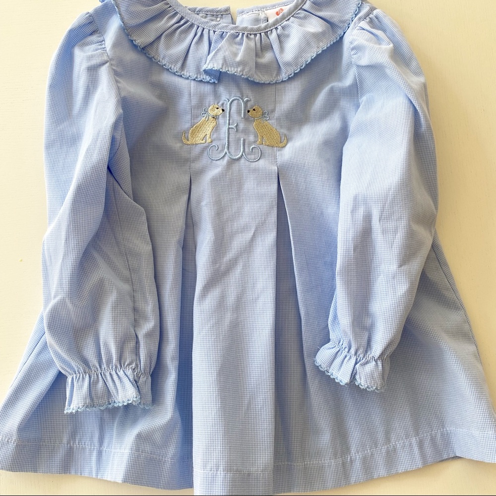 Shrimp & Grits blouse, monogrammed “E” with labs